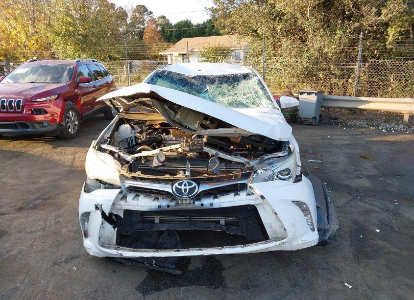 Photo 11 of 2015 Toyota Camry LE (VIN 4T1BF1FK2FU087970)