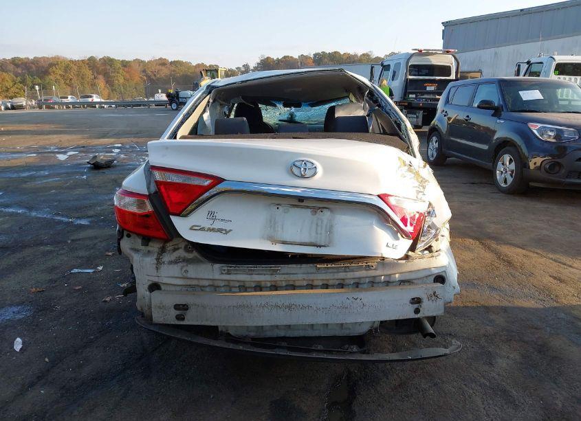 Photo 15 of 2015 Toyota Camry LE (VIN 4T1BF1FK2FU087970)