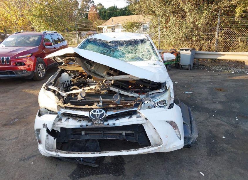 Photo 6 of 2015 Toyota Camry LE (VIN 4T1BF1FK2FU087970)