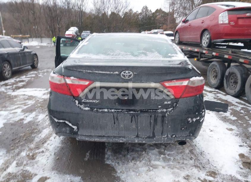 Photo 16 of 2015 Toyota Camry SE (VIN 4T1BF1FK2FU110003)