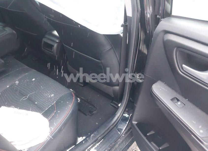 Photo 8 of 2015 Toyota Camry SE (VIN 4T1BF1FK2FU110003)