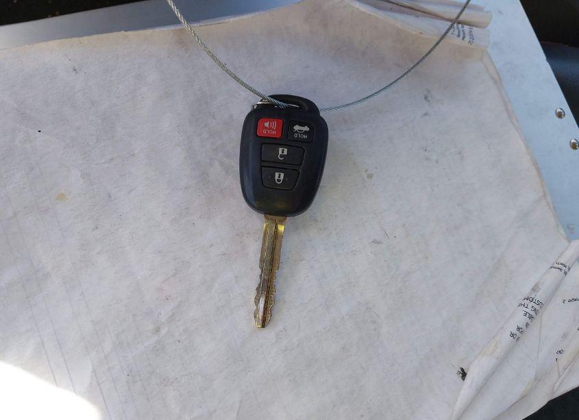 Photo 11 of 2015 Toyota Camry SE (VIN 4T1BF1FK2FU114777)