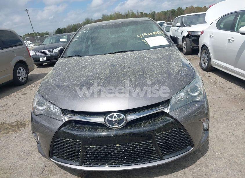 Photo 6 of 2015 Toyota Camry SE (VIN 4T1BF1FK2FU483302)