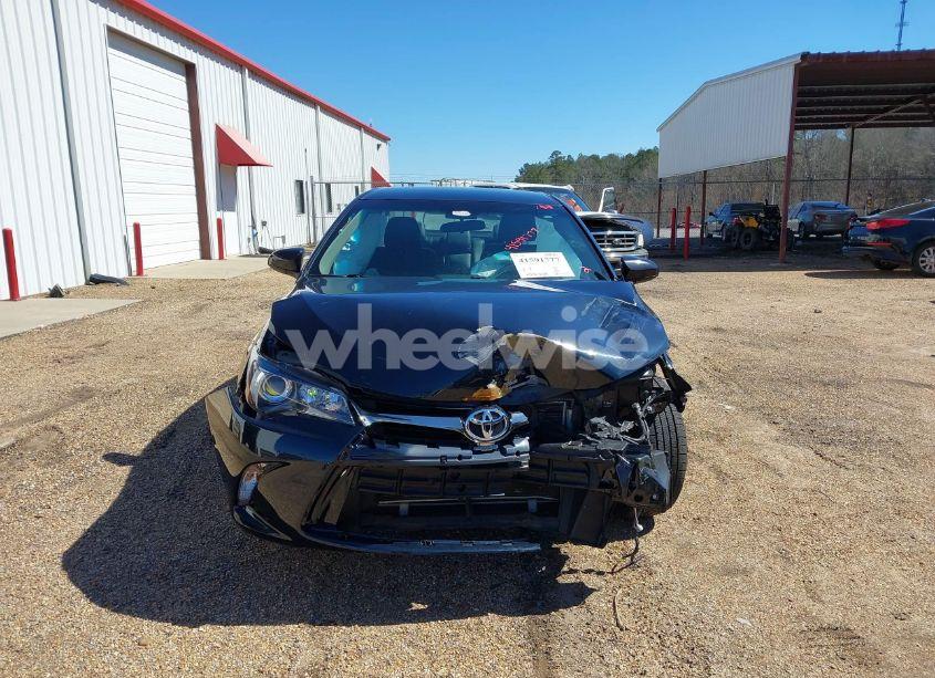 Photo 13 of 2015 Toyota Camry SE (VIN 4T1BF1FK2FU486085)