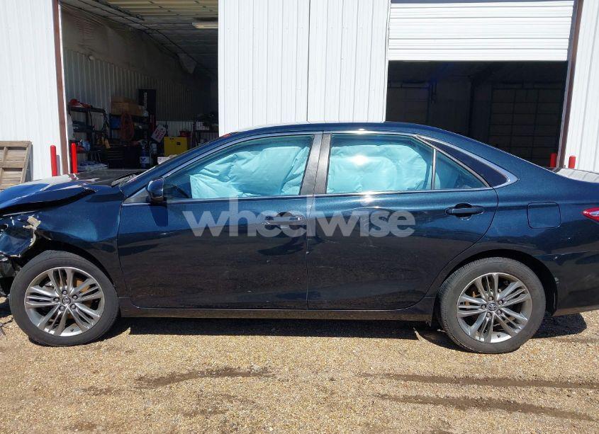 Photo 15 of 2015 Toyota Camry SE (VIN 4T1BF1FK2FU486085)