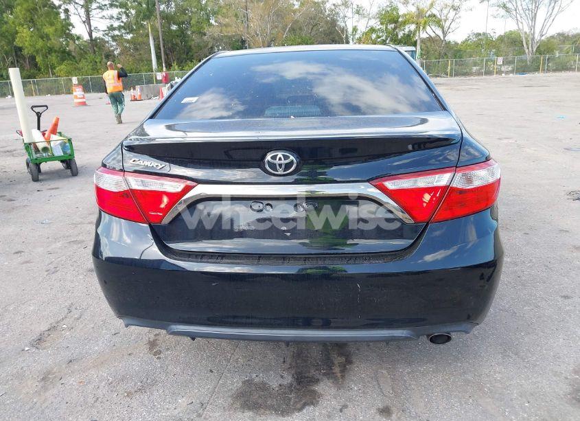 Photo 17 of 2015 Toyota Camry SE (VIN 4T1BF1FK2FU492694)