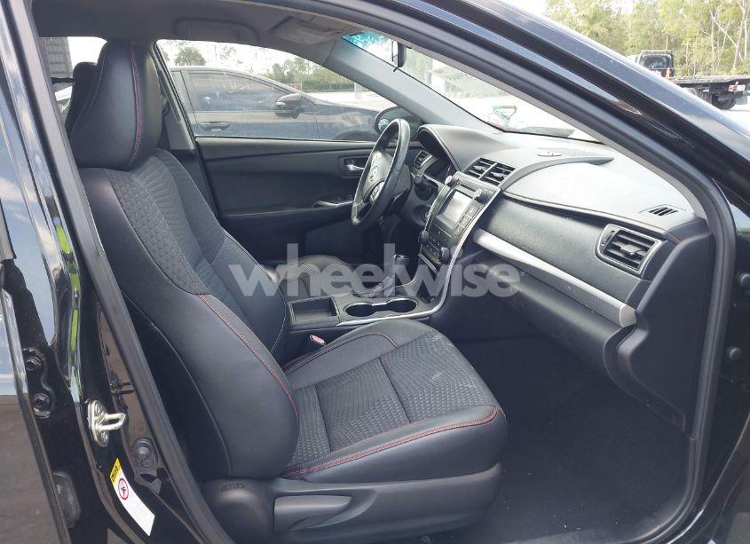 Photo 5 of 2015 Toyota Camry SE (VIN 4T1BF1FK2FU492694)