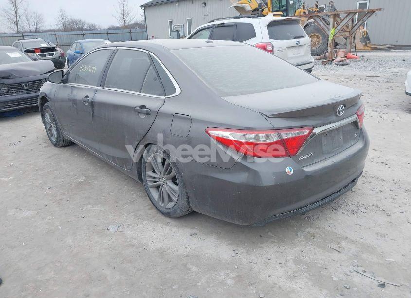 Photo 3 of 2015 Toyota Camry SE (VIN 4T1BF1FK2FU497281)