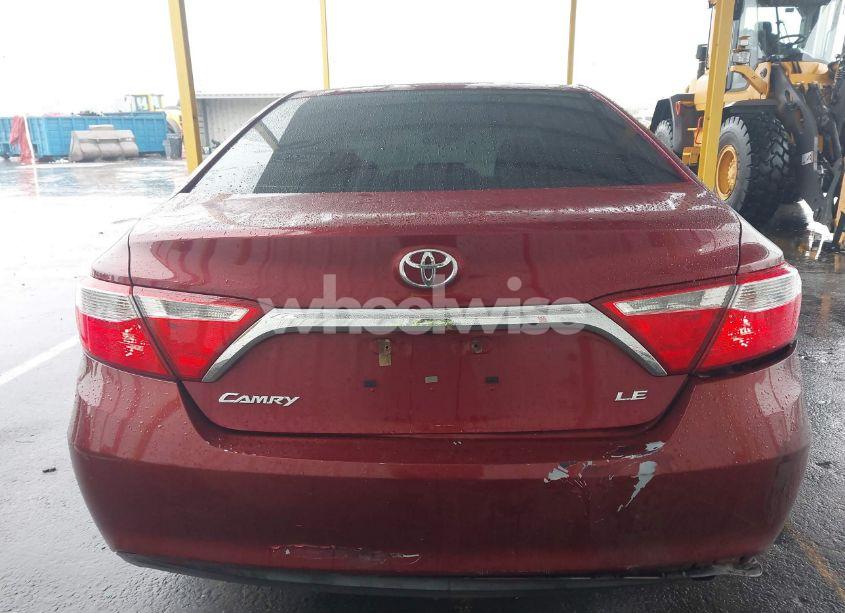 Photo 16 of 2015 Toyota Camry LE (VIN 4T1BF1FK2FU883067)