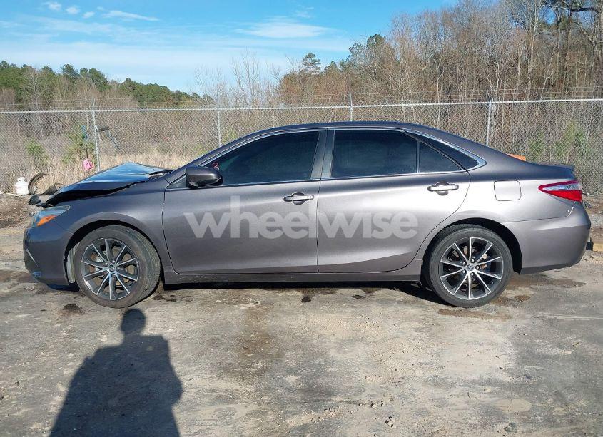 Photo 14 of 2015 Toyota Camry XSE (VIN 4T1BF1FK2FU897521)