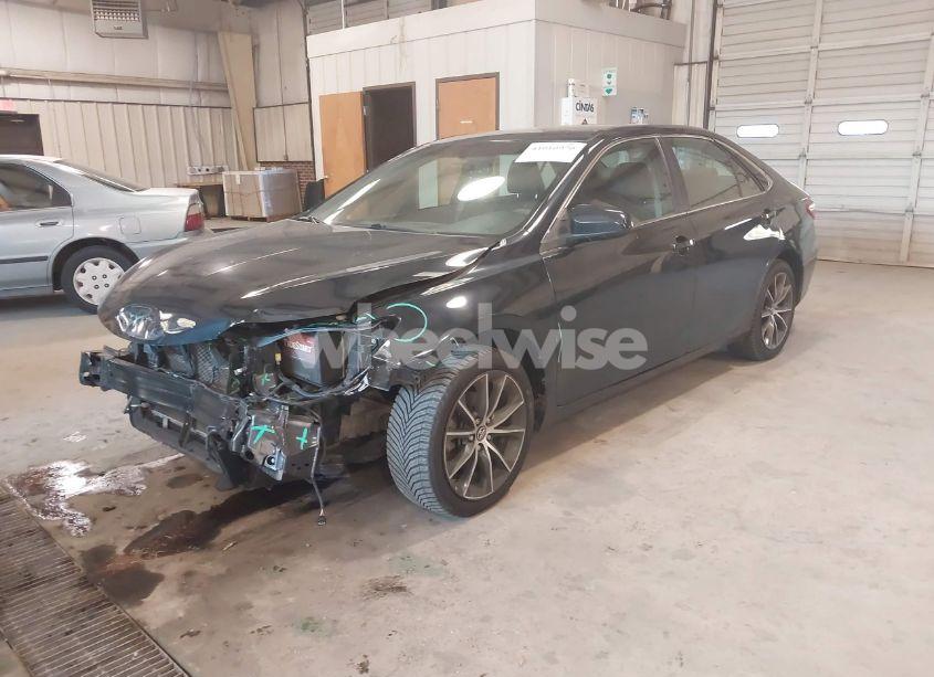 Photo 2 of 2015 Toyota Camry XSE (VIN 4T1BF1FK2FU963226)