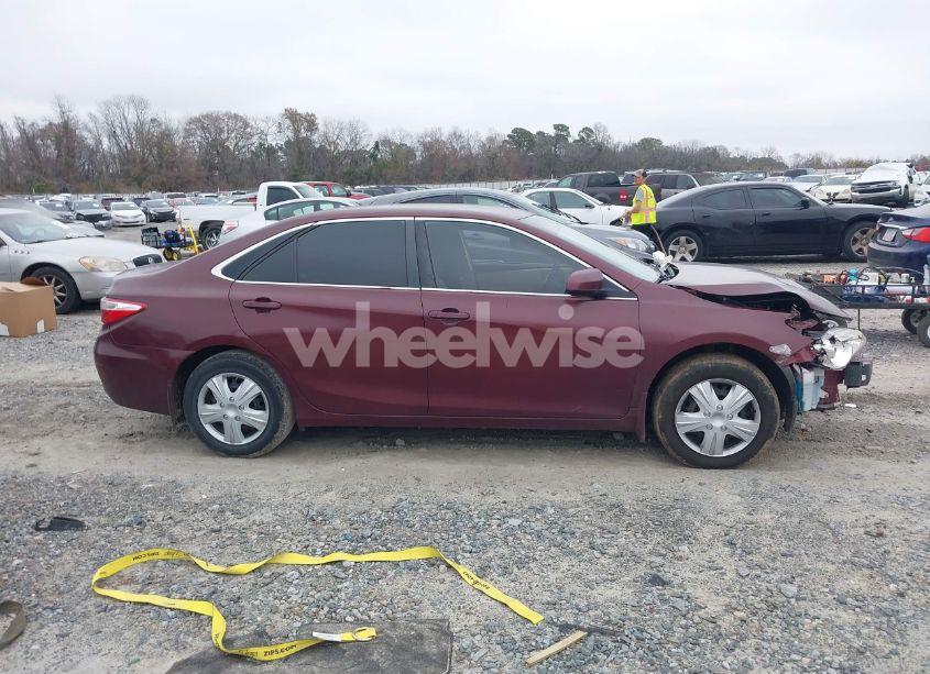 Photo 14 of 2015 Toyota Camry LE (VIN 4T1BF1FK2FU983198)