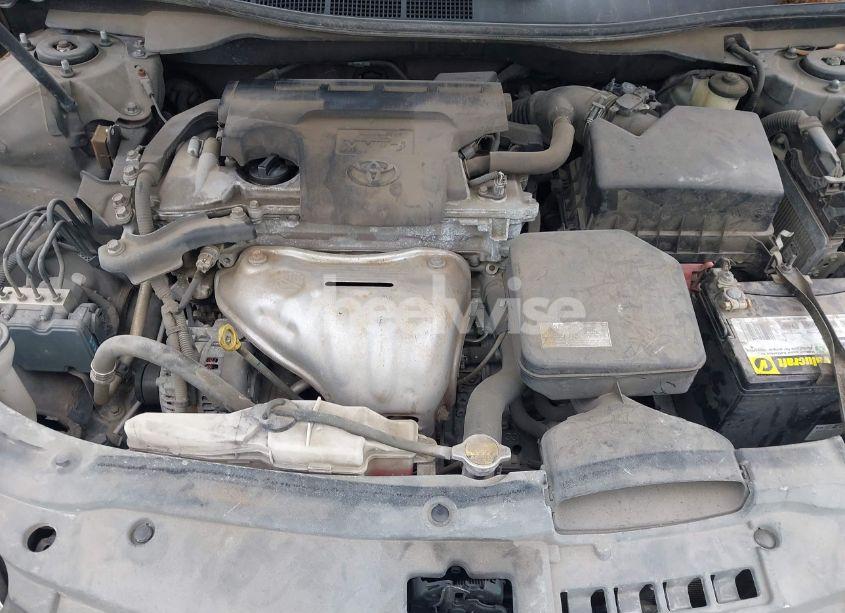 Photo 10 of 2016 Toyota Camry SE (VIN 4T1BF1FK2GU116644)