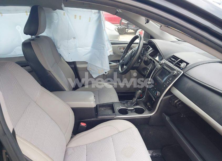 Photo 5 of 2016 Toyota Camry SE (VIN 4T1BF1FK2GU116644)