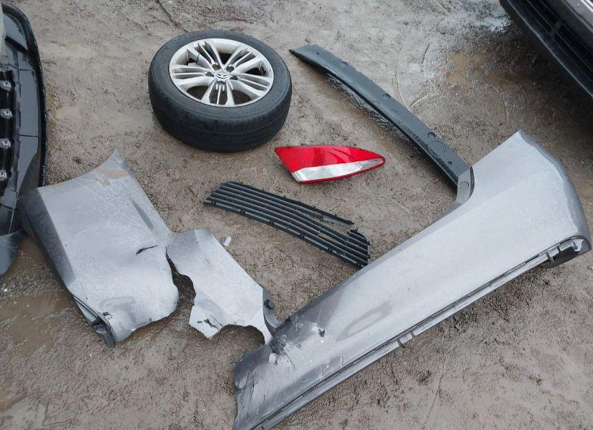 Photo 12 of 2016 Toyota Camry SE (VIN 4T1BF1FK2GU120869)