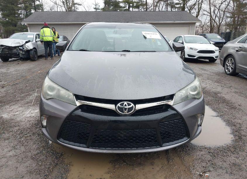 Photo 13 of 2016 Toyota Camry SE (VIN 4T1BF1FK2GU120869)