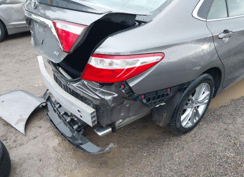 Photo 18 of 2016 Toyota Camry SE (VIN 4T1BF1FK2GU120869)