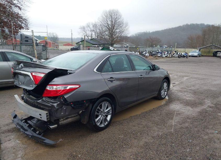 Photo 4 of 2016 Toyota Camry SE (VIN 4T1BF1FK2GU120869)