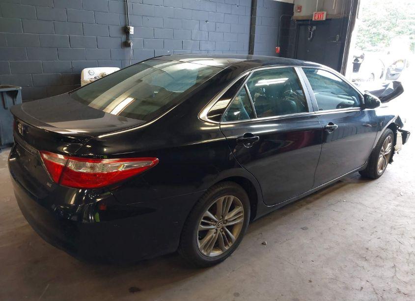 Photo 4 of 2016 Toyota Camry SE (VIN 4T1BF1FK2GU125537)