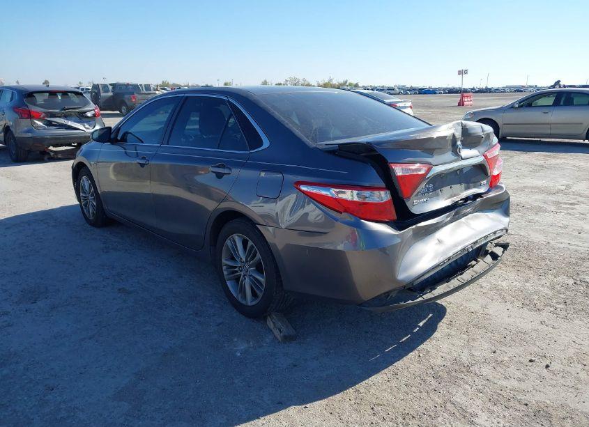 Photo 3 of 2016 Toyota Camry SE (VIN 4T1BF1FK2GU135694)