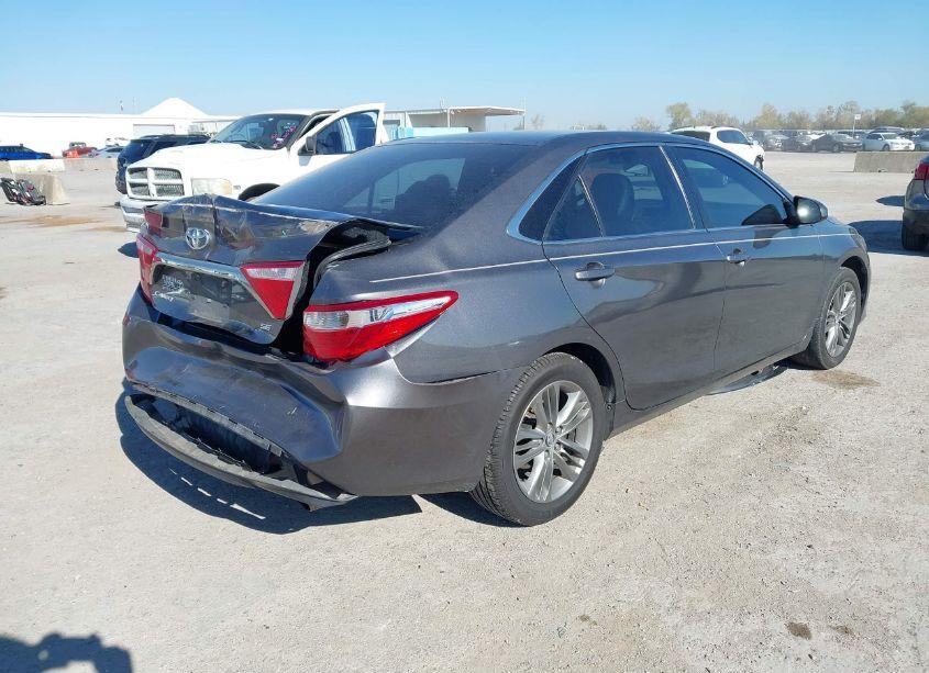 Photo 4 of 2016 Toyota Camry SE (VIN 4T1BF1FK2GU135694)