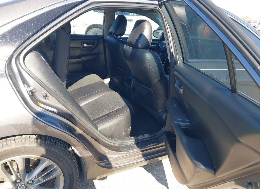 Photo 8 of 2016 Toyota Camry SE (VIN 4T1BF1FK2GU135694)