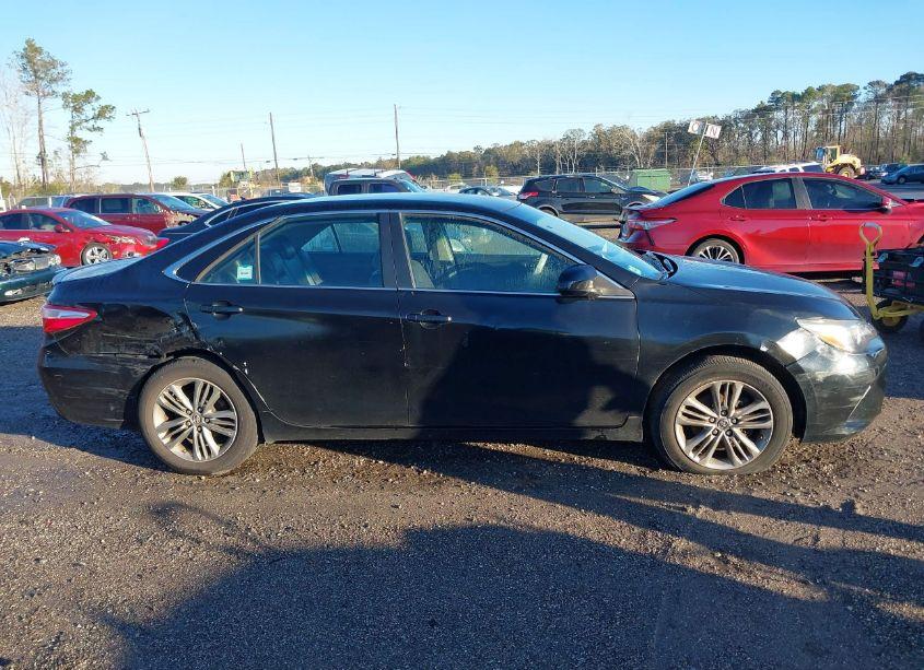 Photo 13 of 2016 Toyota Camry SE (VIN 4T1BF1FK2GU143522)