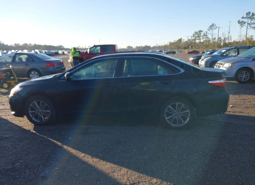 Photo 14 of 2016 Toyota Camry SE (VIN 4T1BF1FK2GU143522)