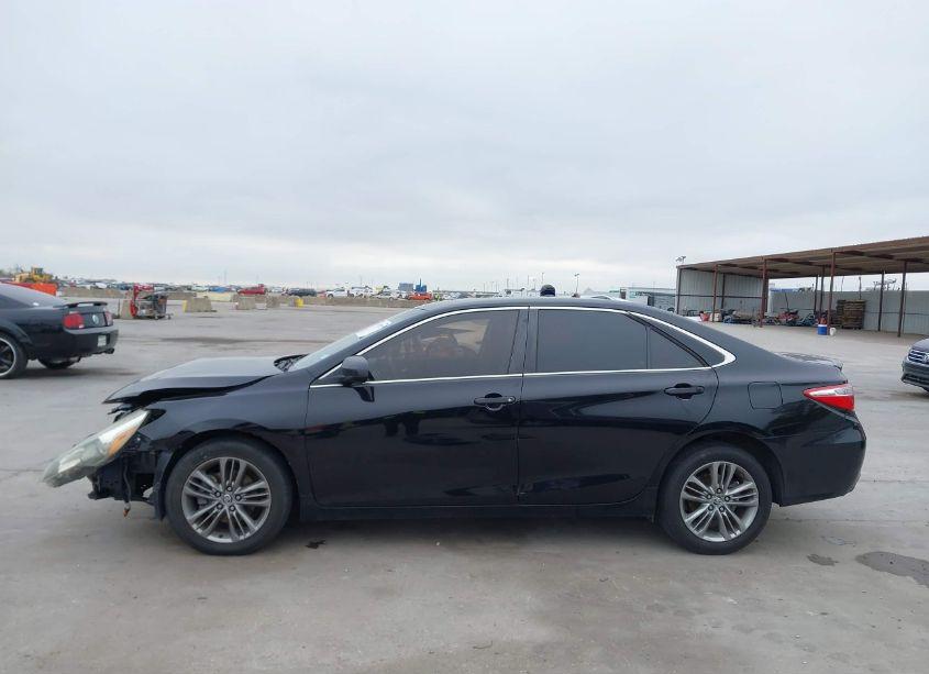 Photo 14 of 2016 Toyota Camry SE (VIN 4T1BF1FK2GU147389)