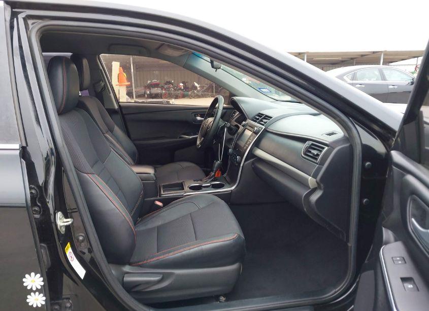 Photo 5 of 2016 Toyota Camry SE (VIN 4T1BF1FK2GU147389)