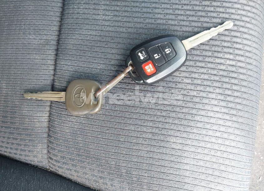 Photo 11 of 2016 Toyota Camry SE (VIN 4T1BF1FK2GU152088)