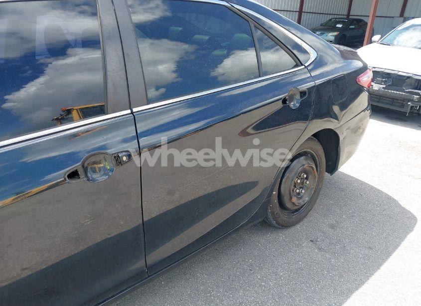 Photo 19 of 2016 Toyota Camry SE (VIN 4T1BF1FK2GU152088)