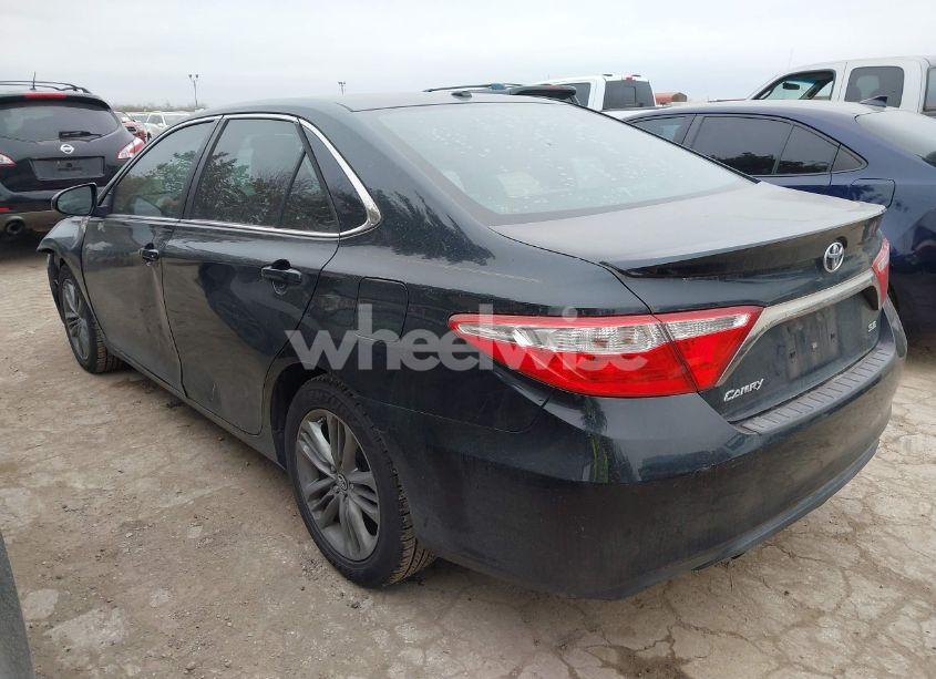 Photo 3 of 2016 Toyota Camry SE (VIN 4T1BF1FK2GU165228)