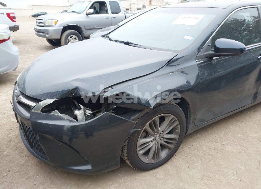 Photo 6 of 2016 Toyota Camry SE (VIN 4T1BF1FK2GU165228)