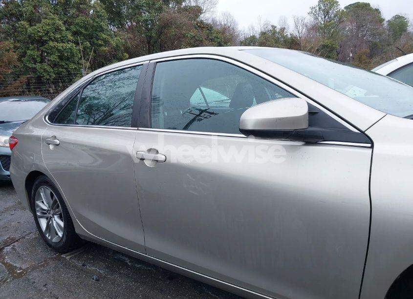 Photo 13 of 2016 Toyota Camry SE (VIN 4T1BF1FK2GU168405)