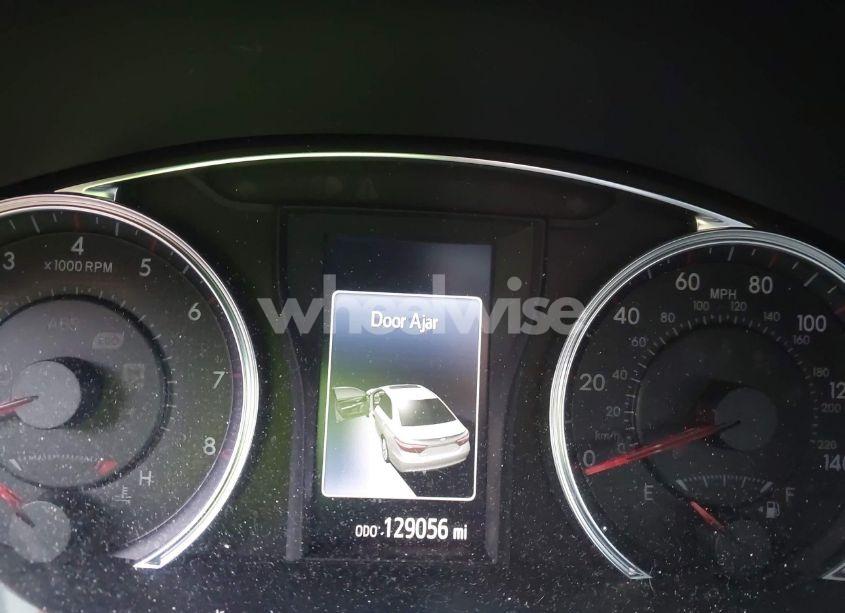 Photo 7 of 2016 Toyota Camry SE (VIN 4T1BF1FK2GU168405)