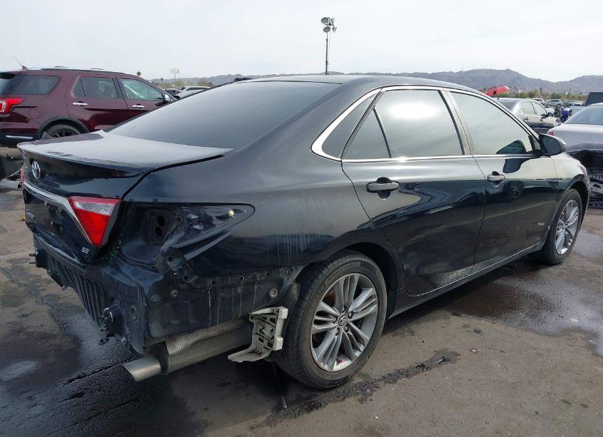 Photo 4 of 2016 Toyota Camry SE (VIN 4T1BF1FK2GU179808)