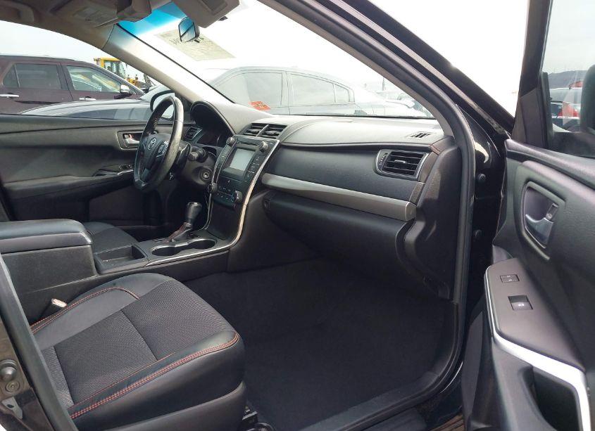 Photo 5 of 2016 Toyota Camry SE (VIN 4T1BF1FK2GU179808)