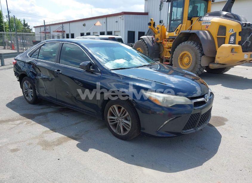 2016 Toyota Camry SE (VIN 4T1BF1FK2GU186354) main photo
