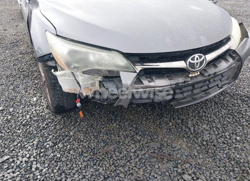 Photo 6 of 2016 Toyota Camry LE/XLE/SE/XSE (VIN 4T1BF1FK2GU186743)