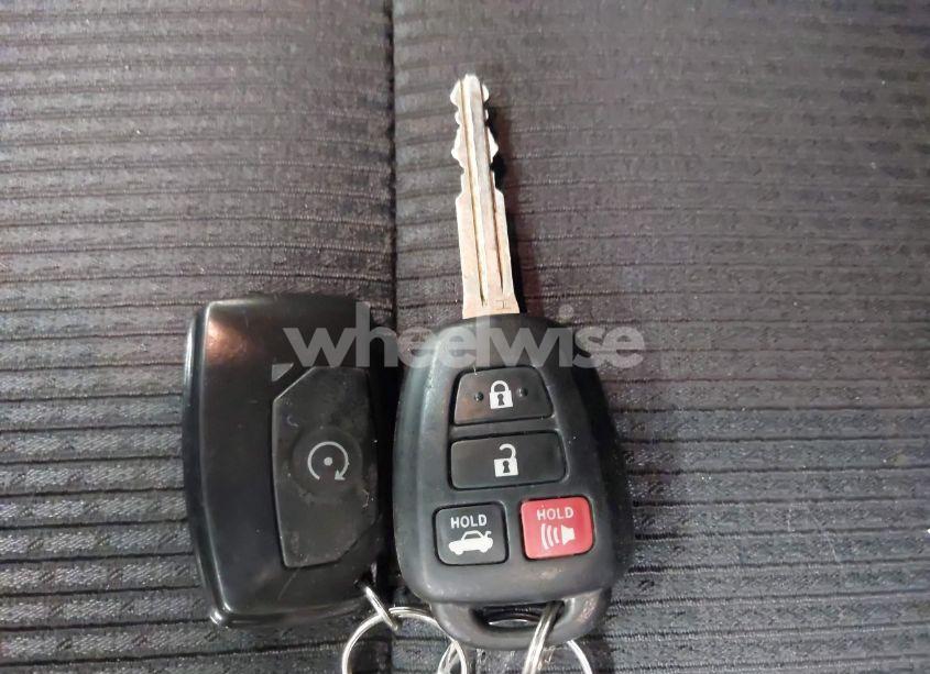 Photo 11 of 2016 Toyota Camry SE (VIN 4T1BF1FK2GU202603)