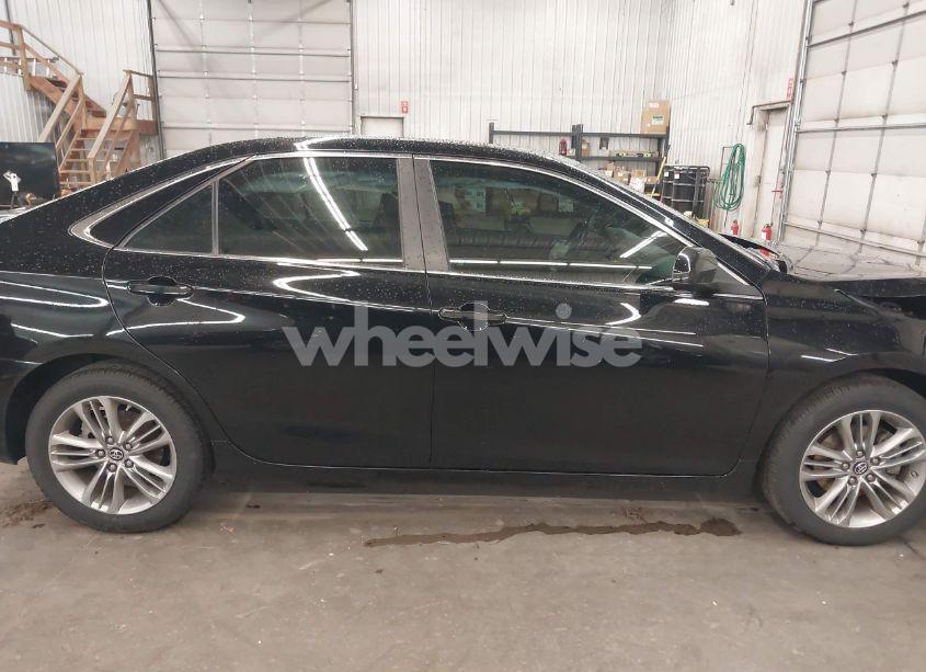 Photo 14 of 2016 Toyota Camry SE (VIN 4T1BF1FK2GU202603)