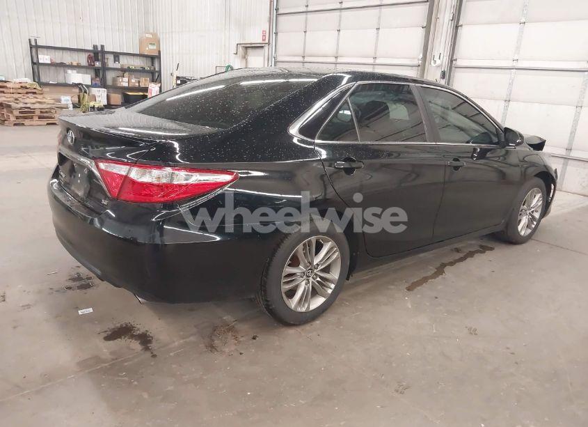 Photo 4 of 2016 Toyota Camry SE (VIN 4T1BF1FK2GU202603)