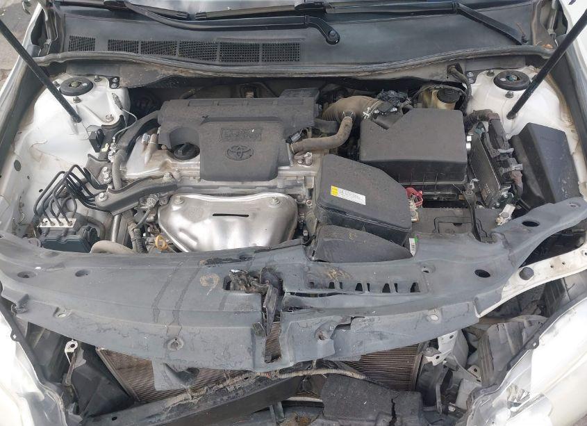 Photo 10 of 2016 Toyota Camry XLE (VIN 4T1BF1FK2GU206859)