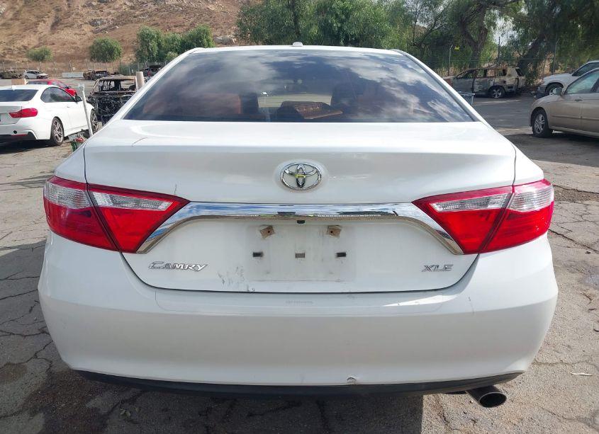 Photo 16 of 2016 Toyota Camry XLE (VIN 4T1BF1FK2GU206859)