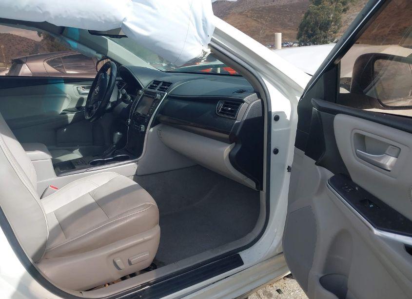 Photo 5 of 2016 Toyota Camry XLE (VIN 4T1BF1FK2GU206859)