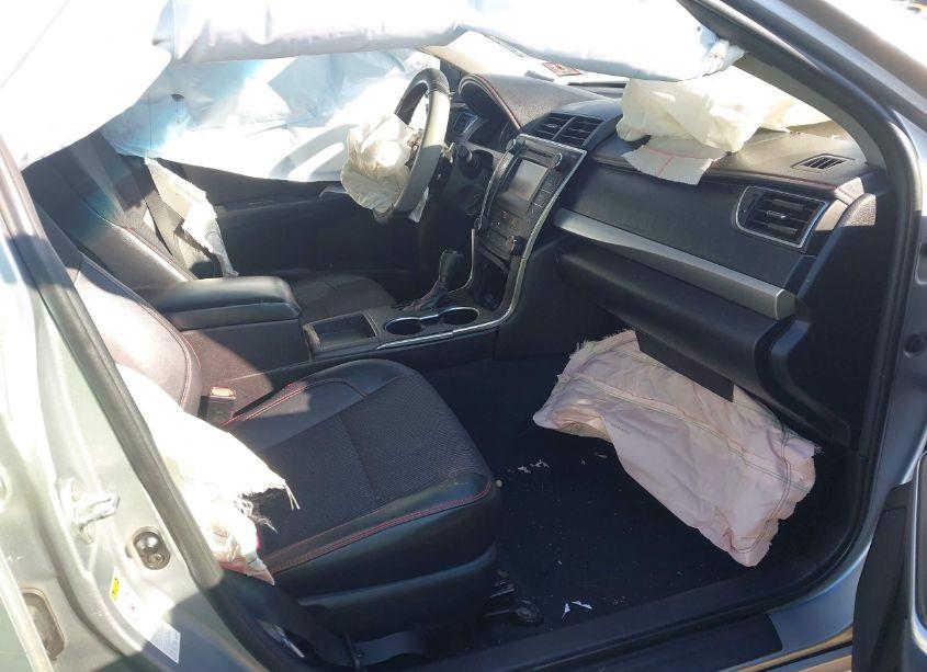 Photo 5 of 2016 Toyota Camry SE (VIN 4T1BF1FK2GU217313)