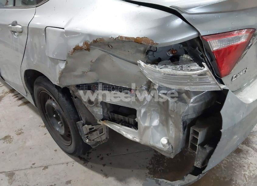 Photo 6 of 2016 Toyota Camry SE (VIN 4T1BF1FK2GU232958)