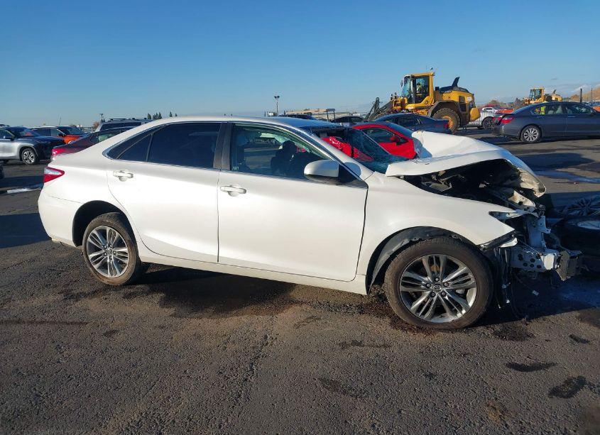 Photo 13 of 2016 Toyota Camry SE (VIN 4T1BF1FK2GU235844)