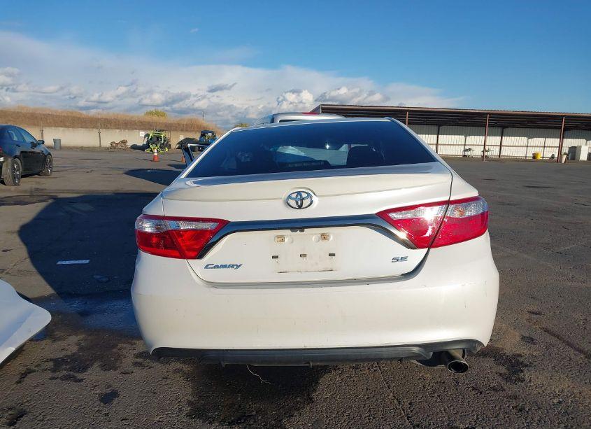 Photo 16 of 2016 Toyota Camry SE (VIN 4T1BF1FK2GU235844)